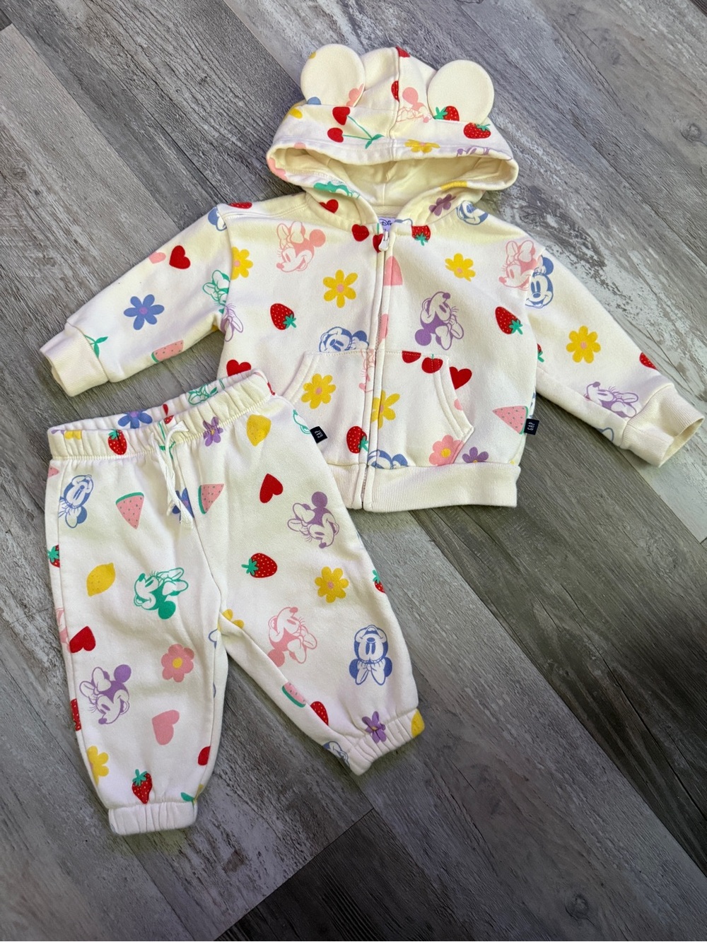GAP Cream Hooded Matching Set with Pastel Floral & Strawberry Print(6-12m)